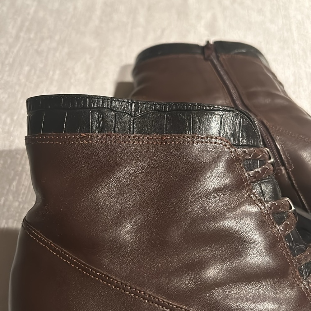 London Fog Women’s/Sieblen Tall Brown Ankle Booties w/ Chunky Heel Size 8 - Picture 4 of 16